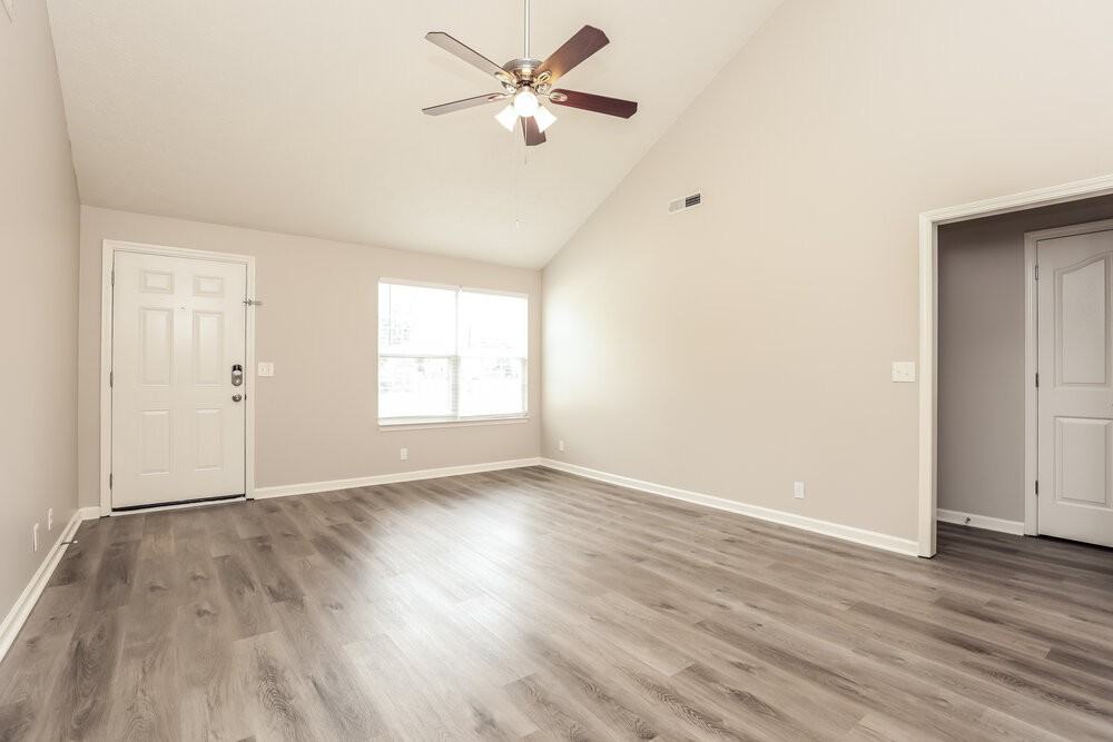 1225 Eastwoods Dr - Photo 4 of 16