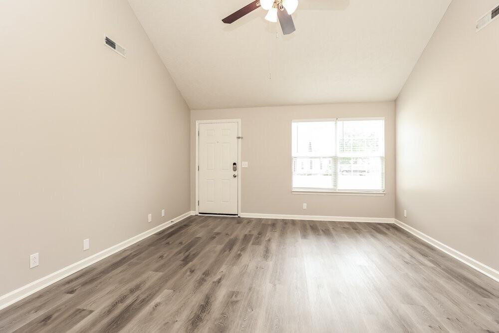 1225 Eastwoods Dr - Photo 5 of 16