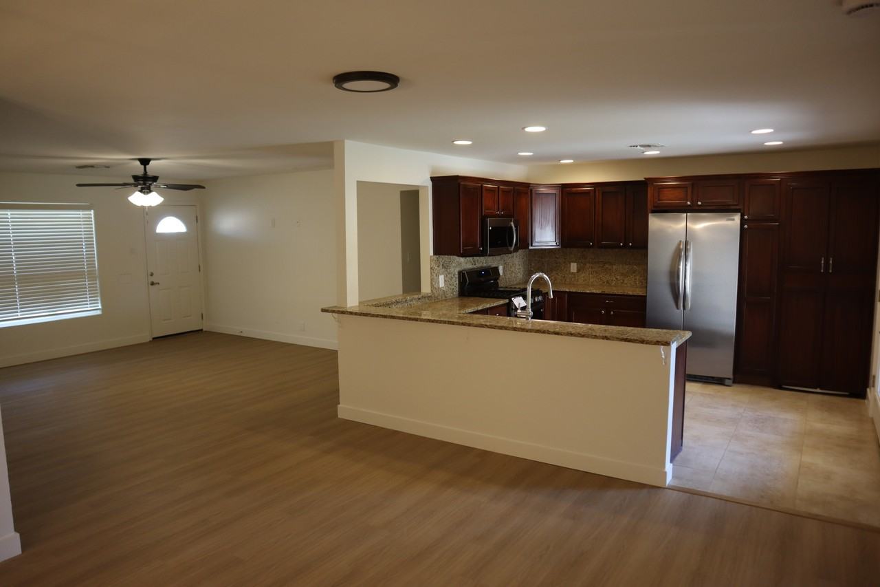 7501 E Hubbell St #SFR - Photo 6 of 17