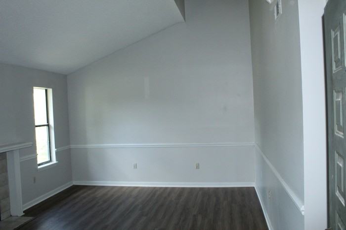 2806 Ferret Ct - Photo 3 of 22