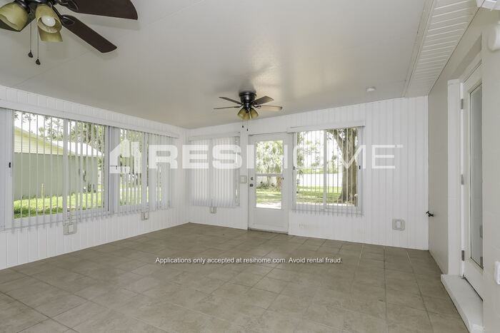 257 Oakview Ave - Photo 6 of 19