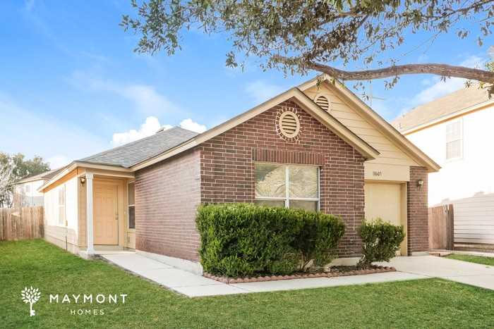 10607 Terrace Crst - Photo 4 of 15