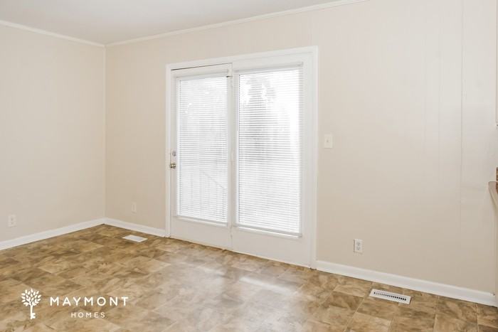 2204 Euclid Rd Nw - Photo 6 of 15