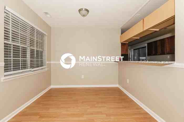 12409 Danby Rd - Photo 4 of 16