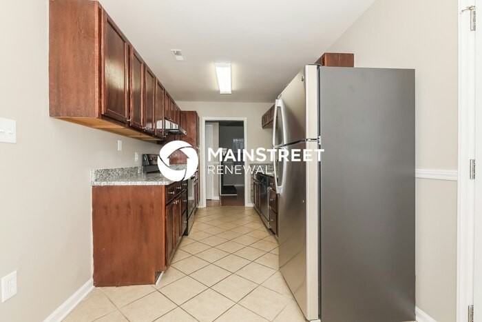 12409 Danby Rd - Photo 5 of 16