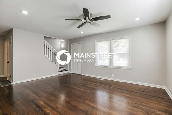 7712 Oak St - Photo 6 of 17