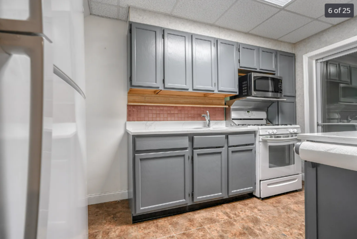 346 Gwynn Ave - Photo 7 of 25