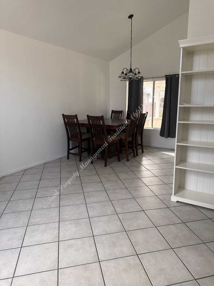 44639 Tarragon Dr - Photo 3 of 20