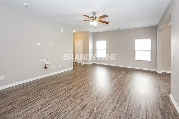 8950 Chalkstone Rd - Photo 3 of 18