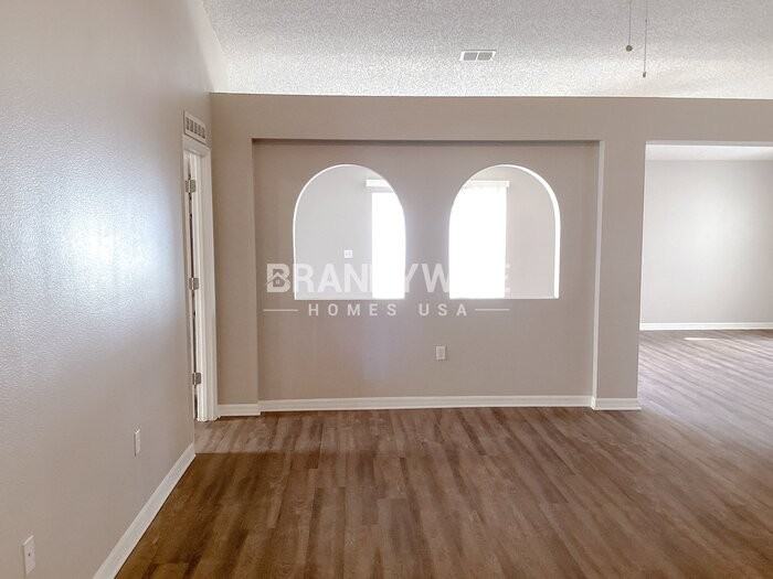 10426 Fly Fishing St - Photo 3 of 22