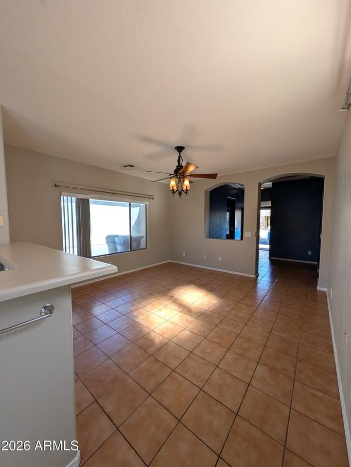 246 N Seymour - Photo 7 of 17