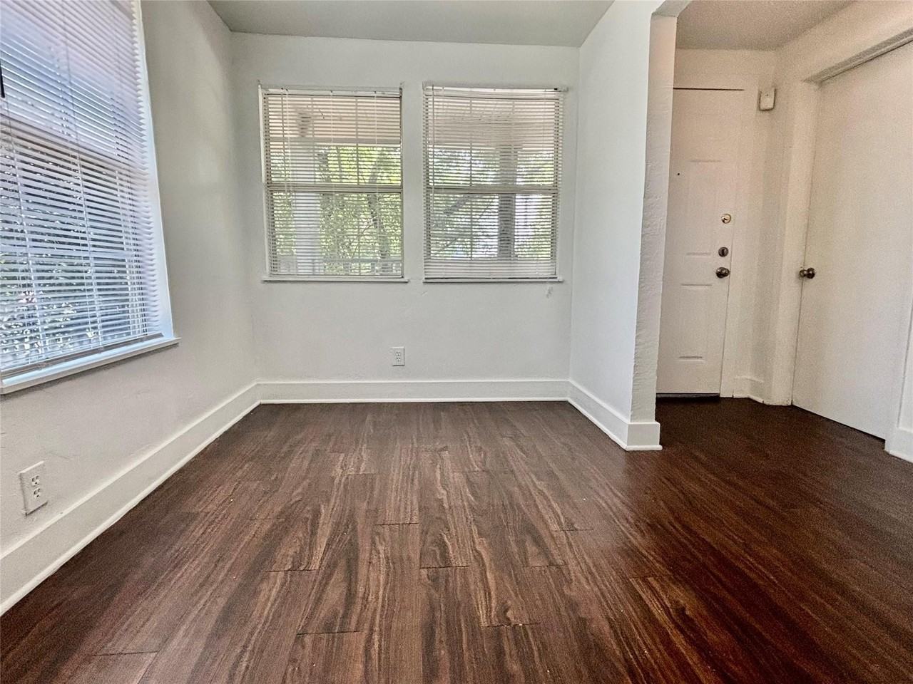 1205 Olander St - Photo 4 of 25