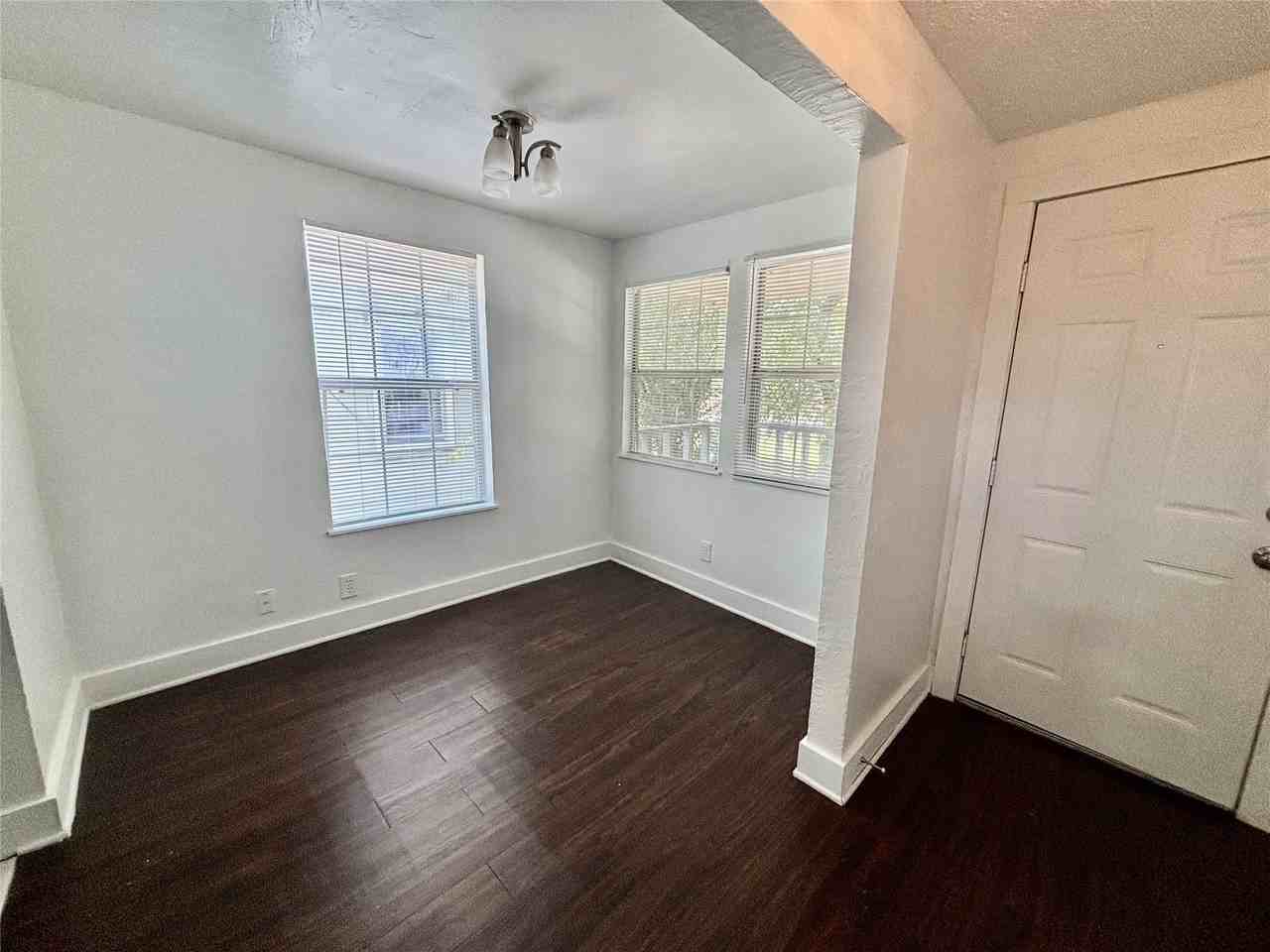 1205 Olander St - Photo 6 of 25