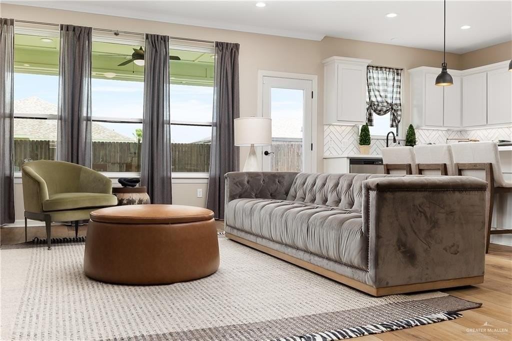 6343 Cascada Bend Rd - Photo 6 of 35