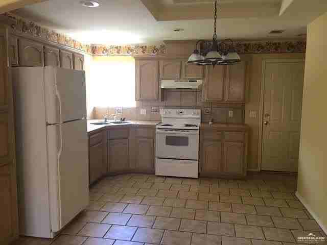 3612 W Zelma St #1 - Photo 3 of 7