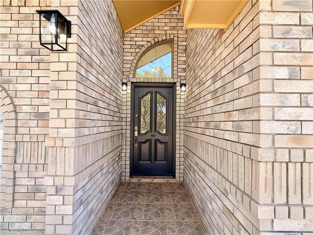 2505 Sandpiper Ave - Photo 3 of 35