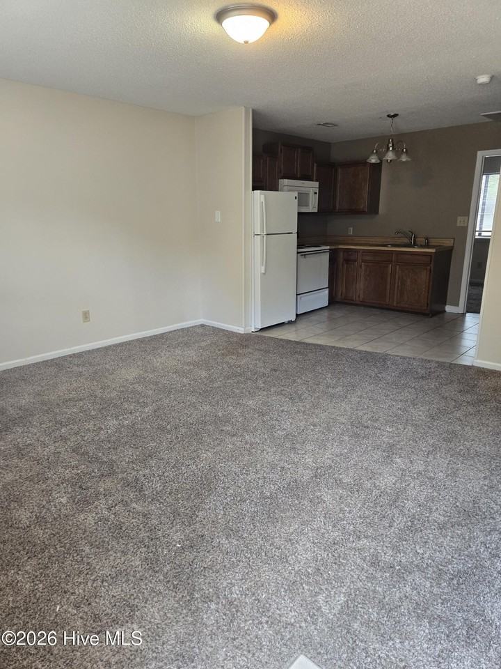 1939 Countrywood Ave - Photo 3 of 10