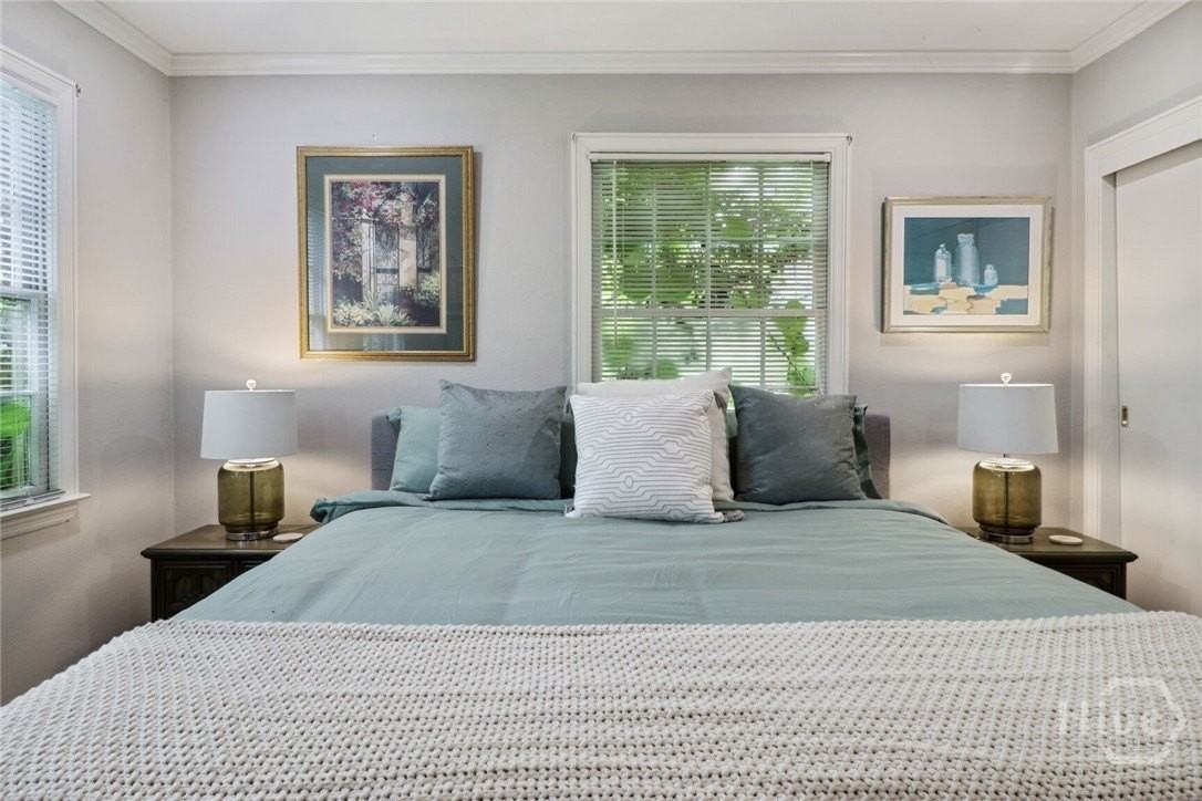 1616 Skidaway Rd - Photo 4 of 50