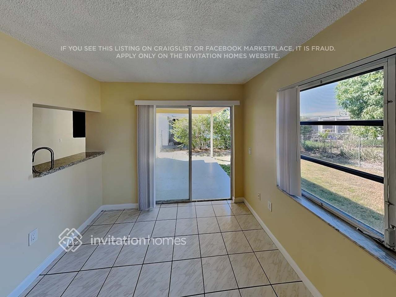 11421 Nw 30th St - Photo 5 of 17