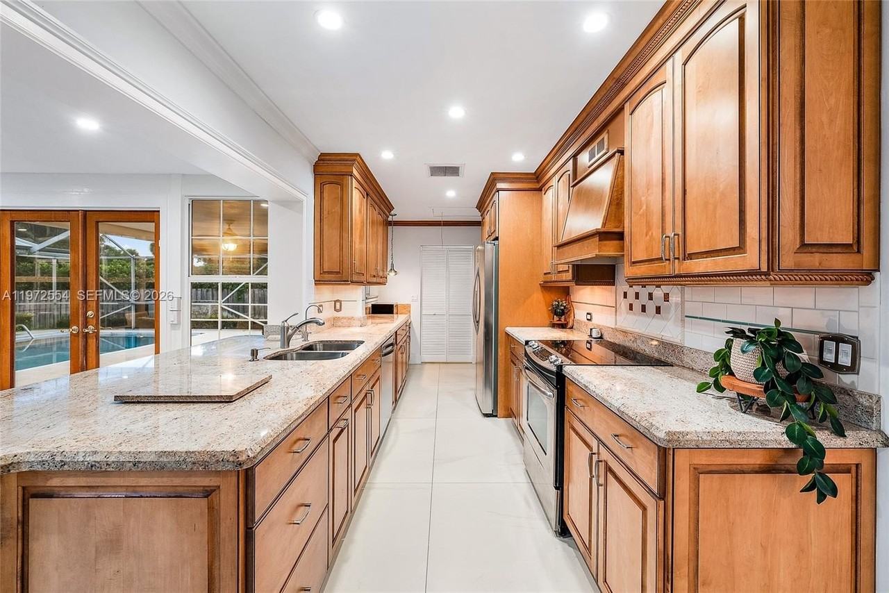 4912 S Kay St #0 - Photo 4 of 38