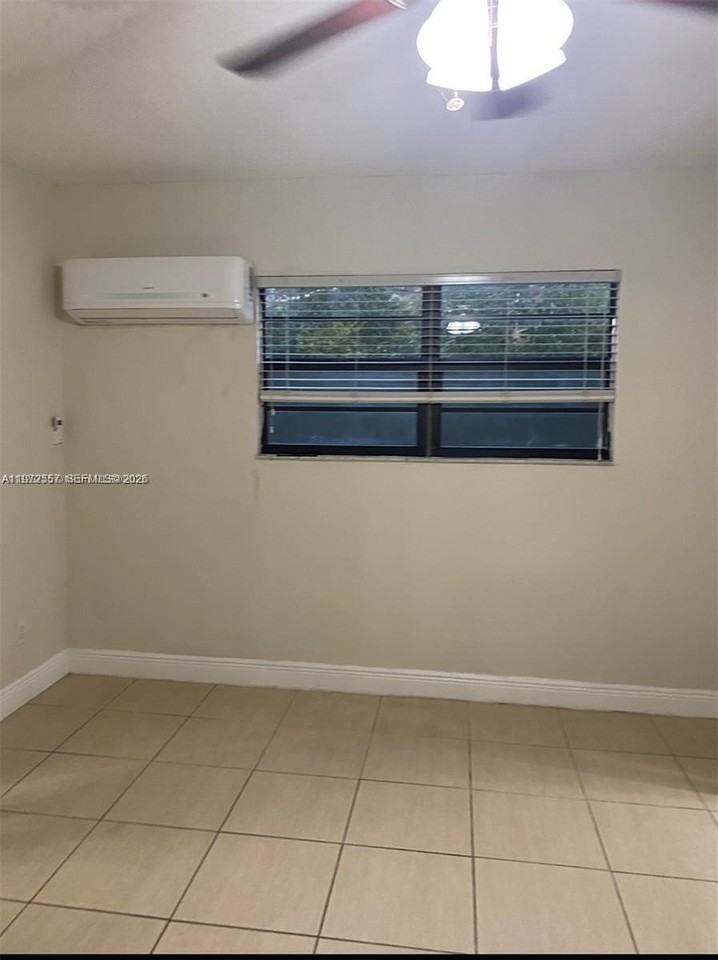 6743 Sw 15th St #6743 - Photo 7 of 11