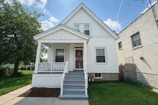 4727 N Hopkins St #4727 - Photo 1 of 1