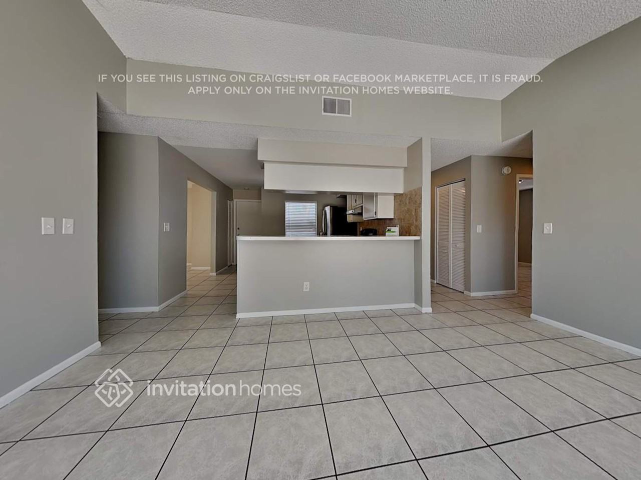 1057 Bridlewood Way - Photo 4 of 19