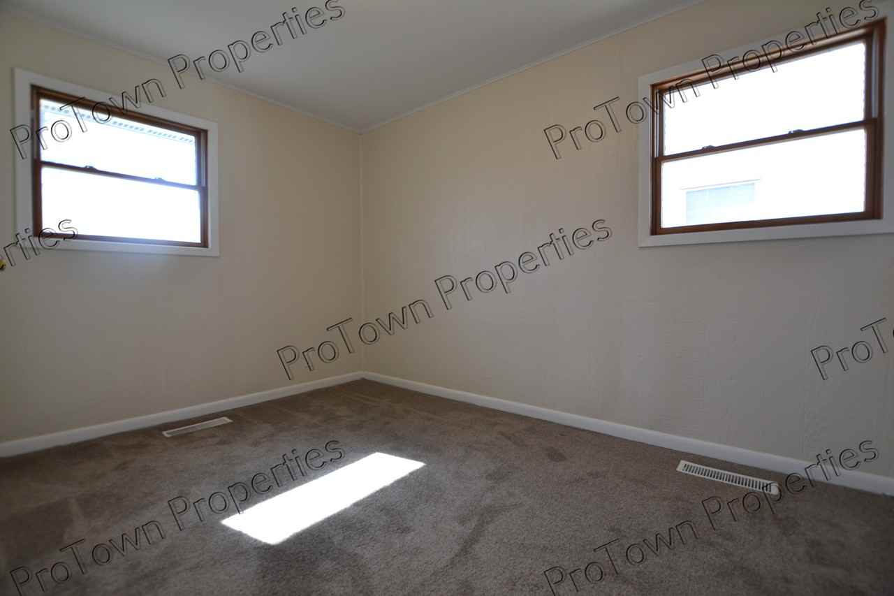 1251 West Marion Street - Photo 7 of 9