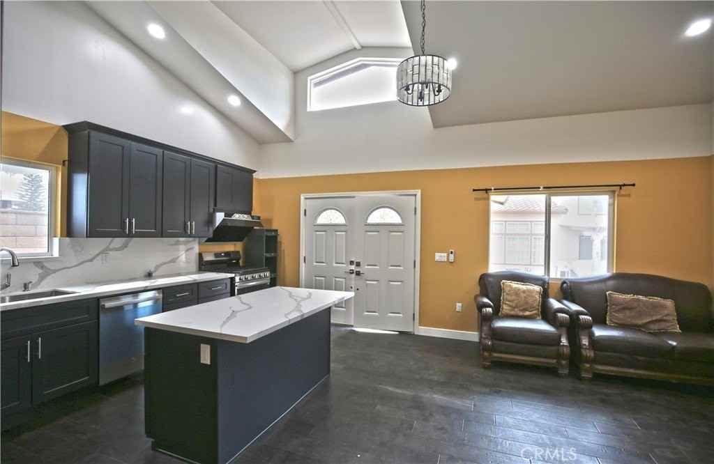 3439 Vantage Pointe Dr - Photo 3 of 13