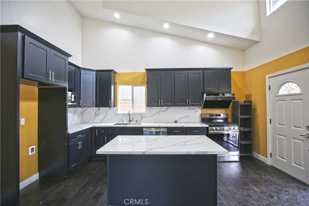 3439 Vantage Pointe Dr - Photo 5 of 13