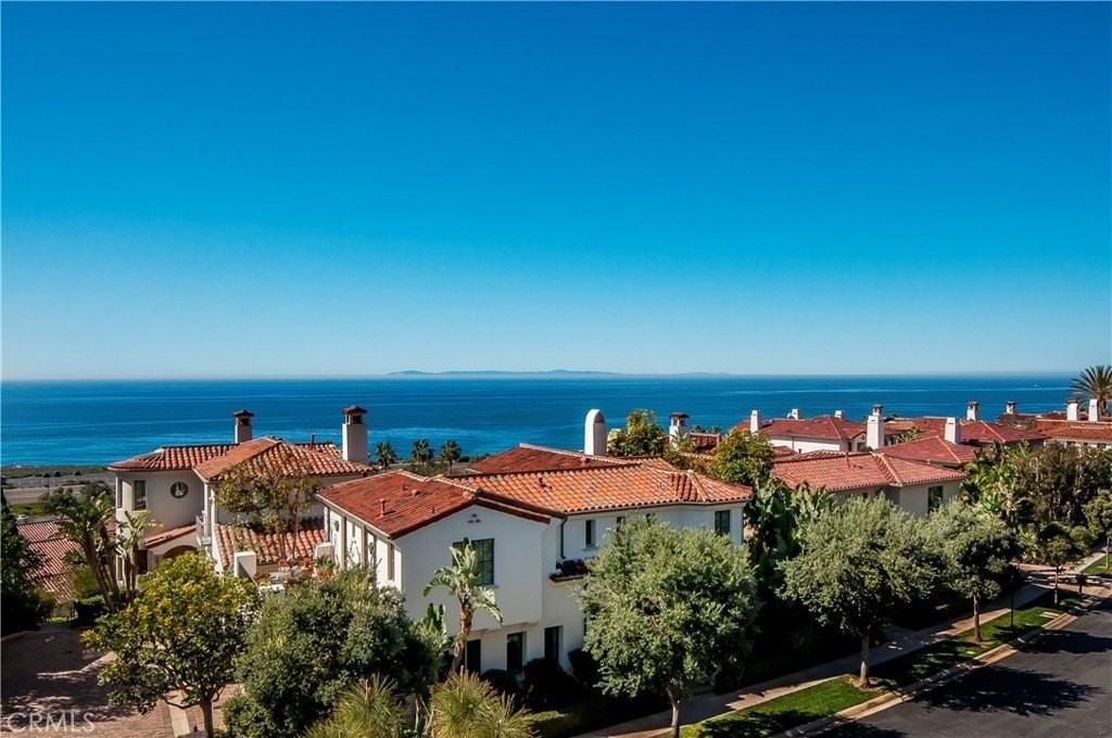 142 Sidney Bay Dr #31 - Photo 2 of 40