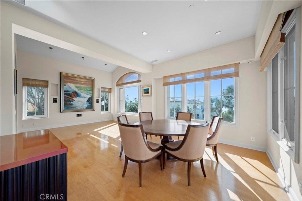 142 Sidney Bay Dr #31 - Photo 7 of 40