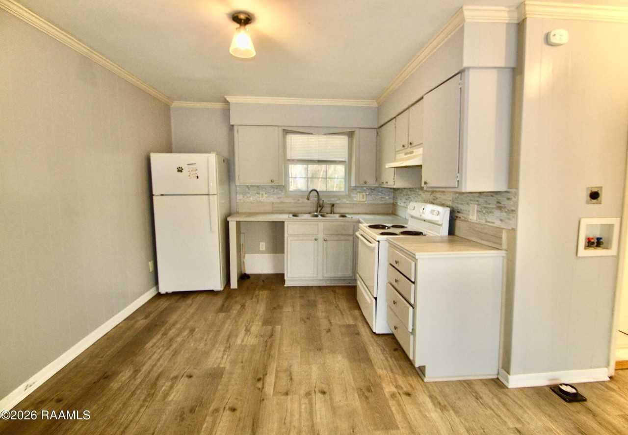 1037A Brown Rd - Photo 4 of 17