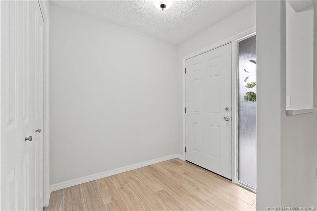 4047 Nw Cinnamon Tree Cir - Photo 3 of 21