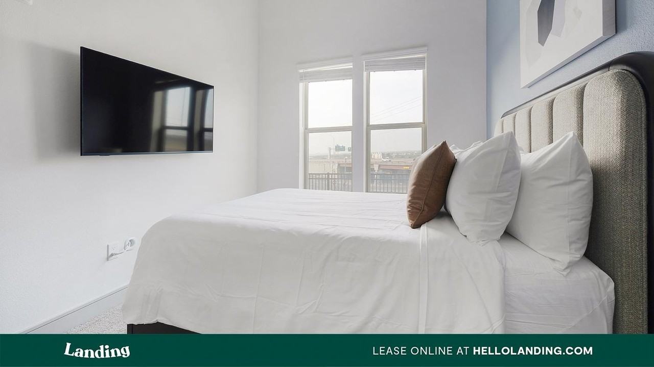 3100 Scofield Ridge Pkwy - Photo 4 of 50