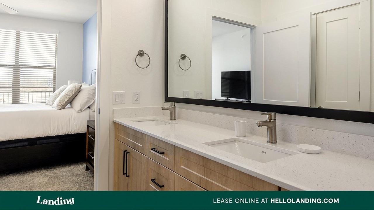 108 N HWY 377 - Photo 3 of 50