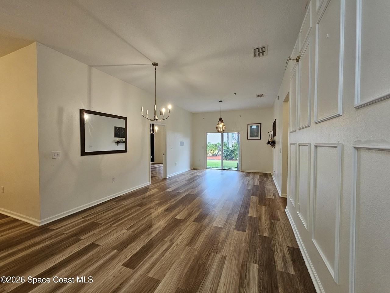 4056 Meander Pl Unit 104 - Photo 5 of 12