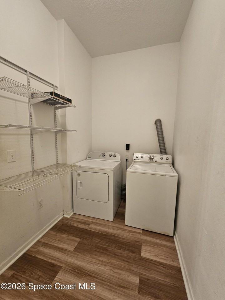 4056 Meander Pl Unit 104 - Photo 7 of 12