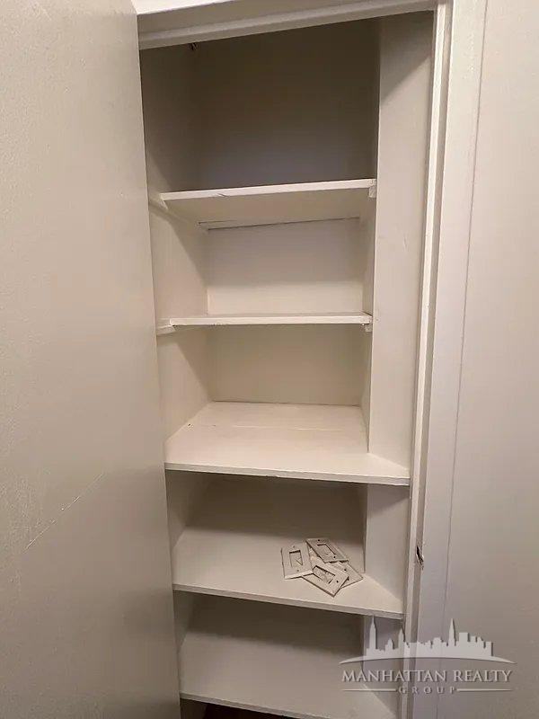 E 55th St #10E - Photo 6 of 8