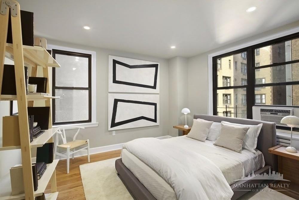 E 48th St #12U8 - Photo 4 of 10