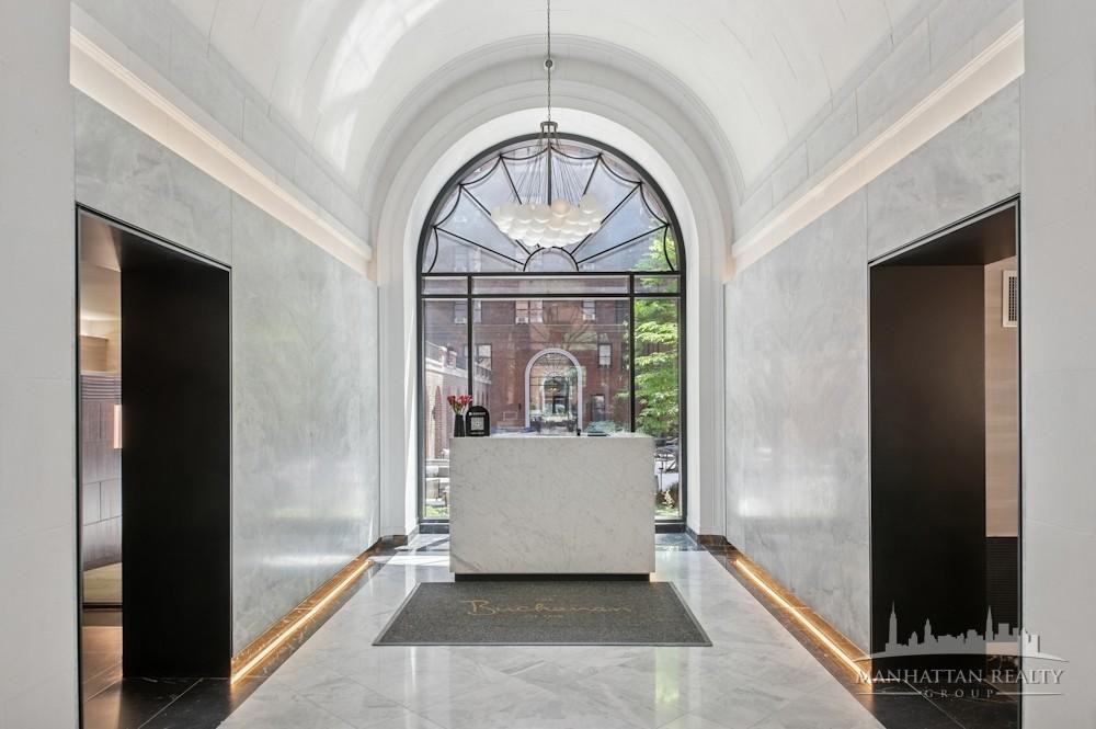 E 48th St #12U8 - Photo 6 of 10