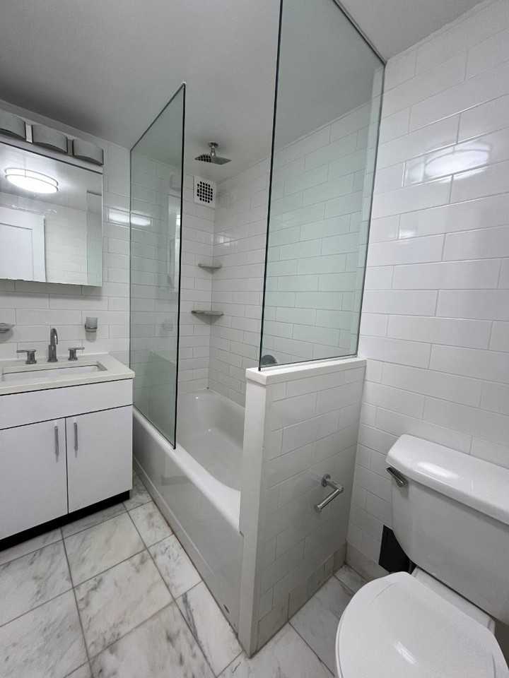 E 38th St #10B - Photo 3 of 3