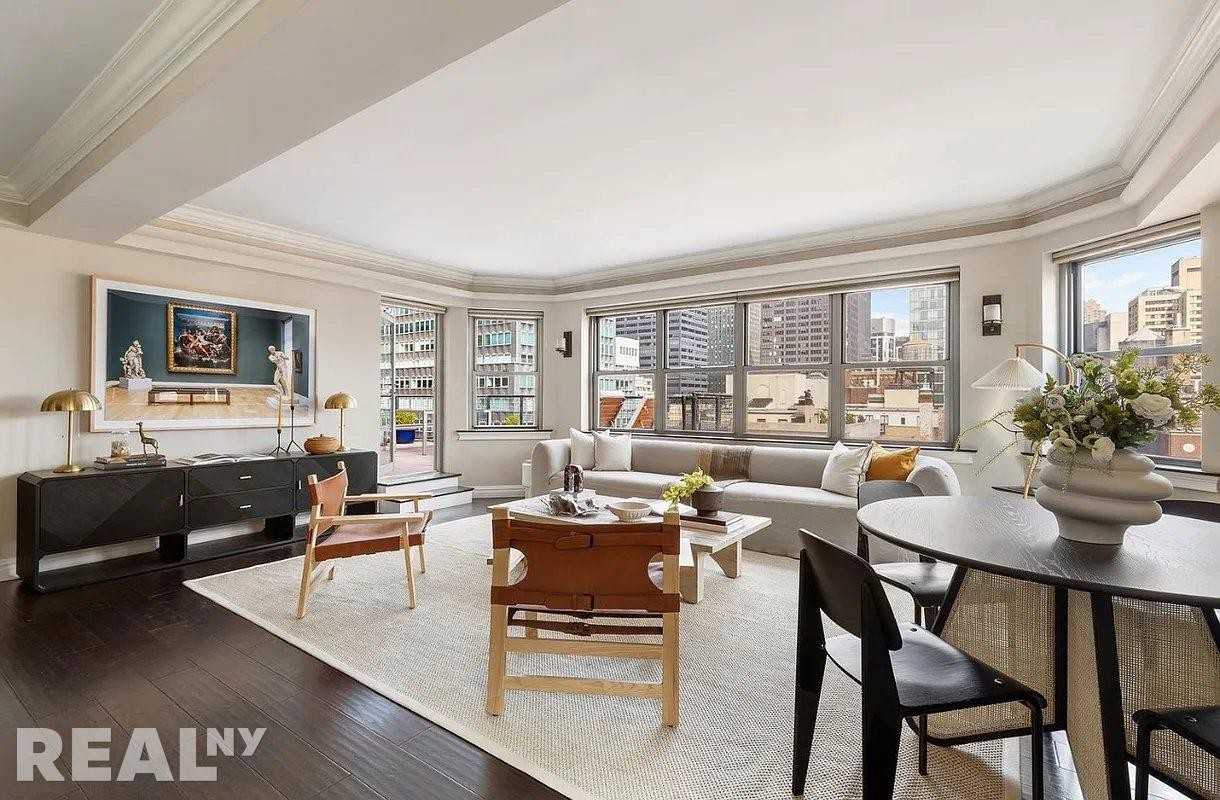 Park Ave #19N - Photo 2 of 13