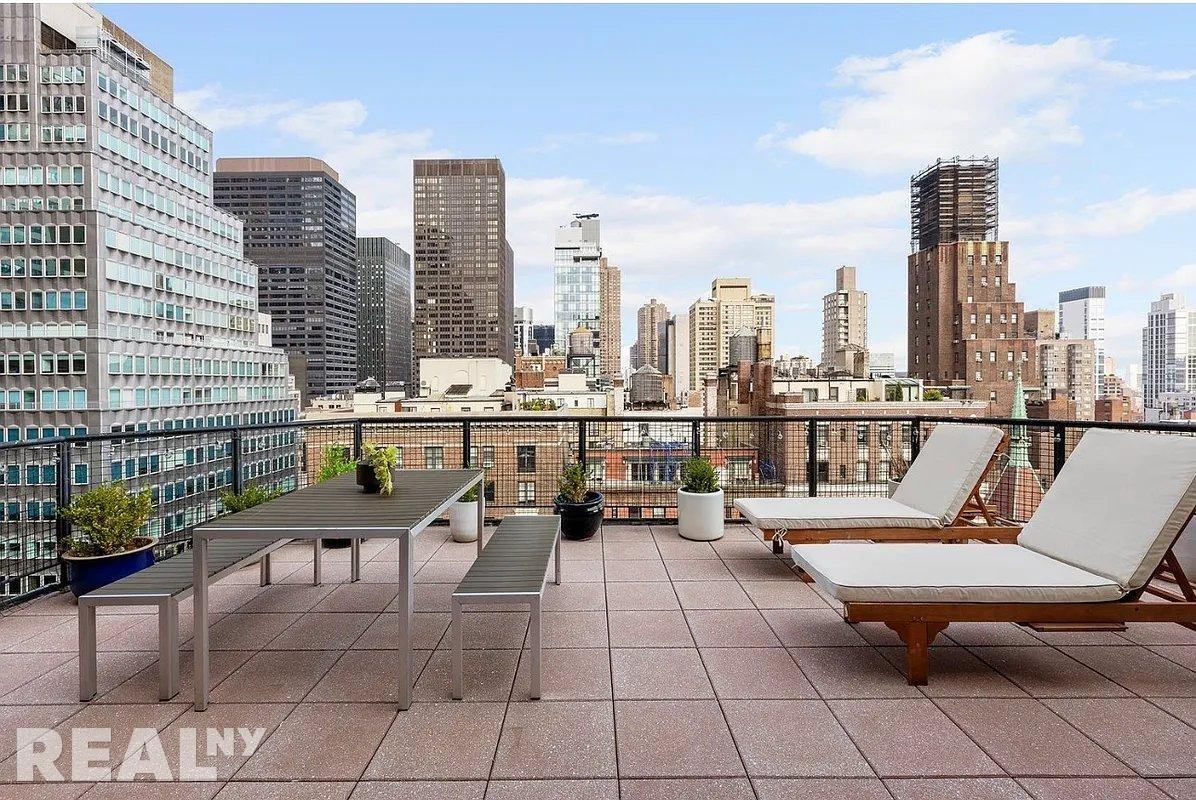 Park Ave #19N - Photo 5 of 13