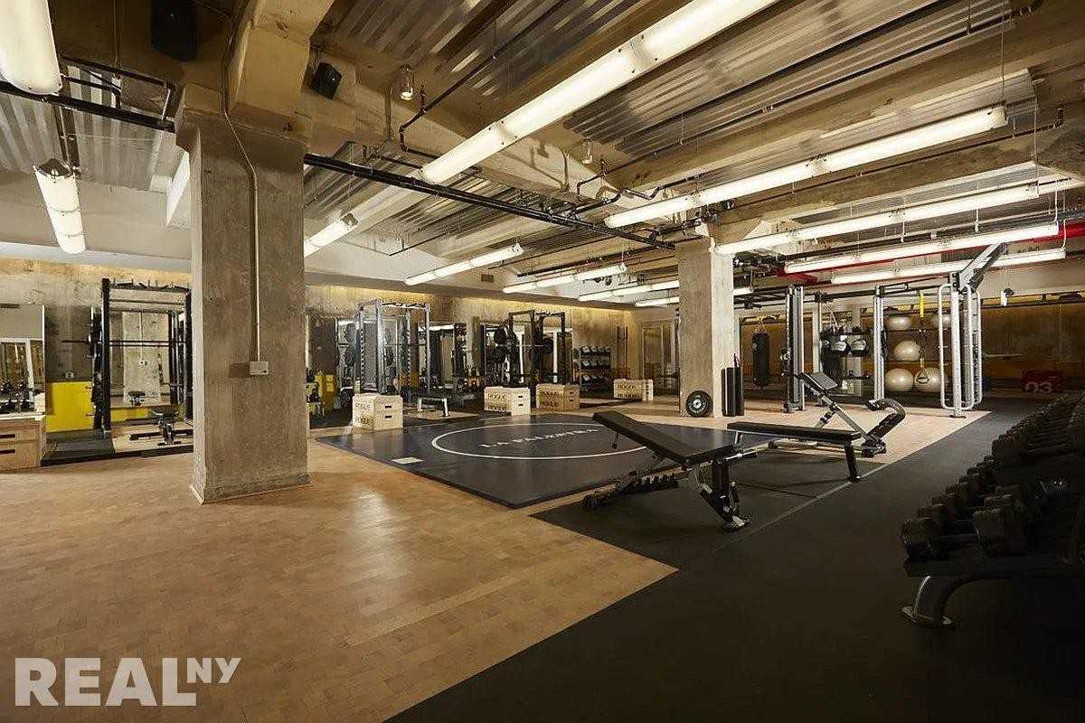 Pine St #2309 - Photo 5 of 5