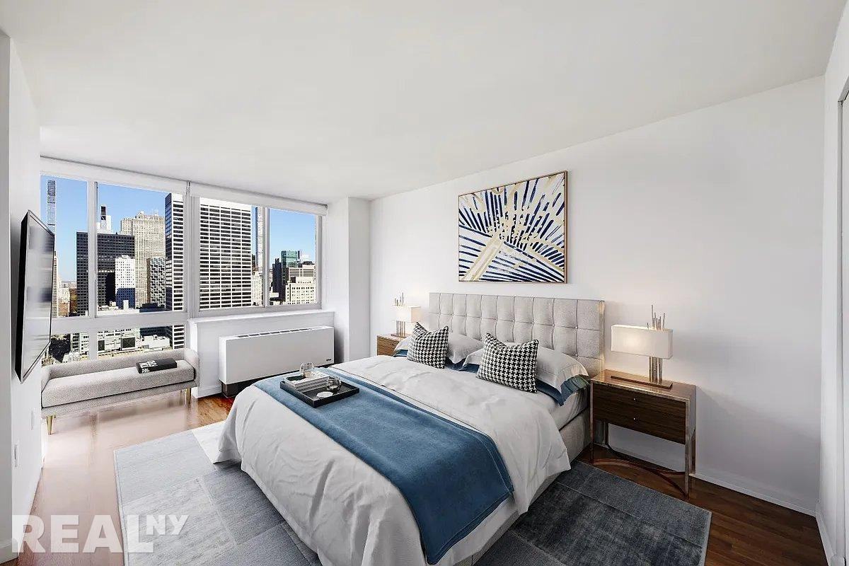 W 38th St #23C - Photo 4 of 11