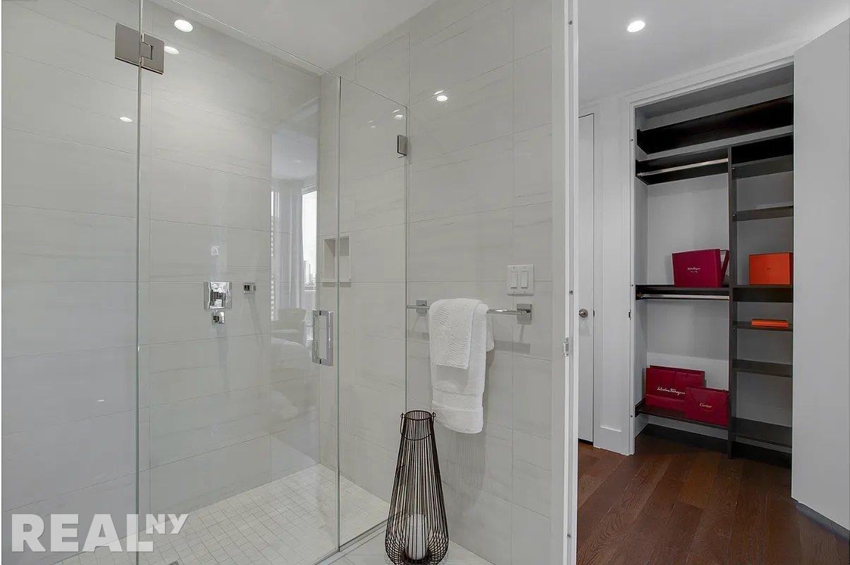 E 44th St #33E - Photo 6 of 14