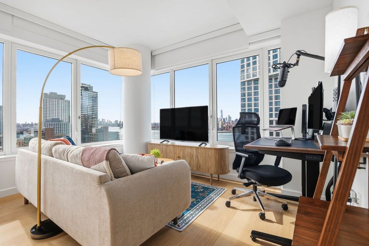 16 Dupont St #1471252P - Photo 7 of 35