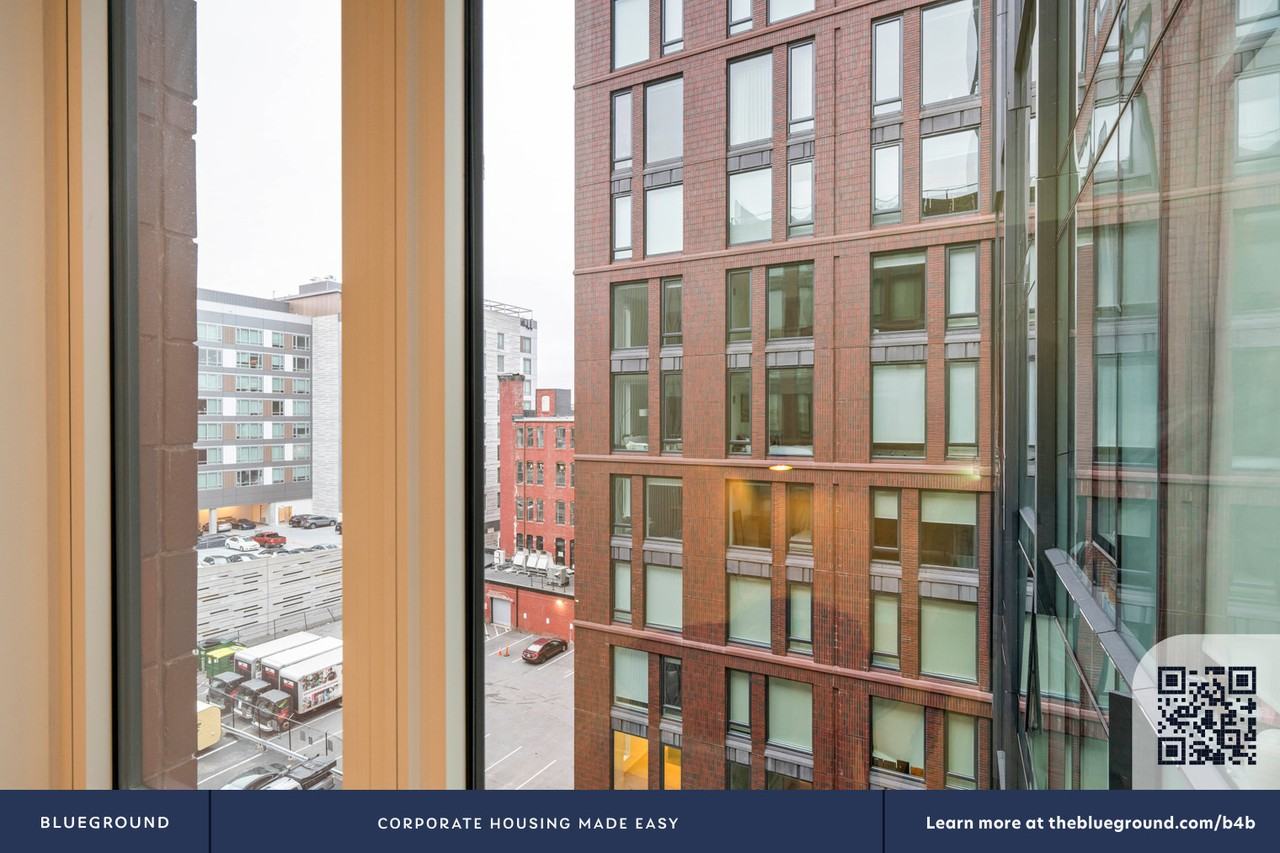 390 Harrison Avenue - Photo 6 of 44