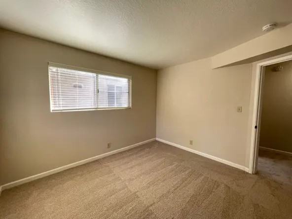 F Street (2422) - Photo 7 of 15